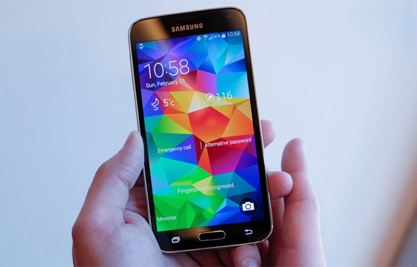 Samsung Galaxy S5 IP67 chống thấm nước và bụi