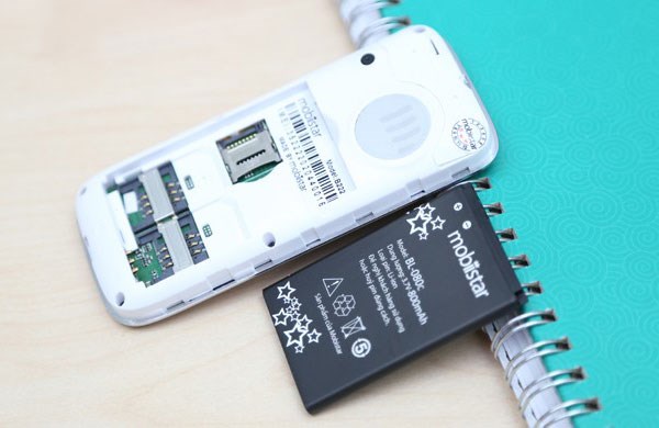 Mobiistar B222 hỗ trợ thẻ nhớ 8GB