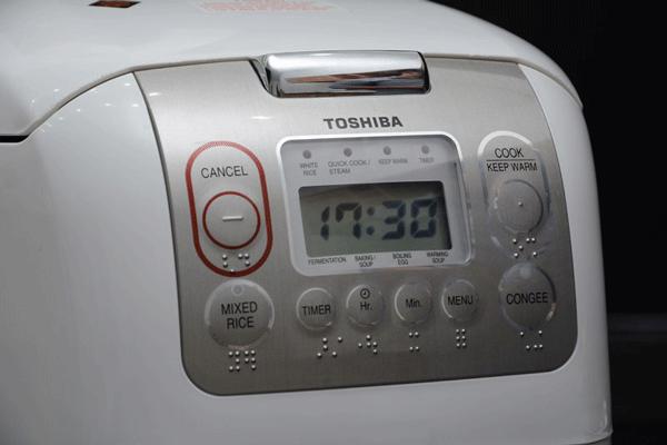 nồi cơm điện nhật