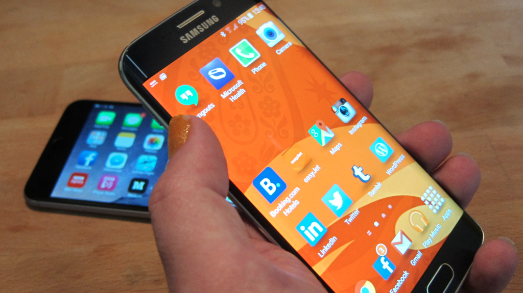 Galaxy S6 Edge iPhone 6 Plus Galaxy S6 Edge iPhone 6 Plus