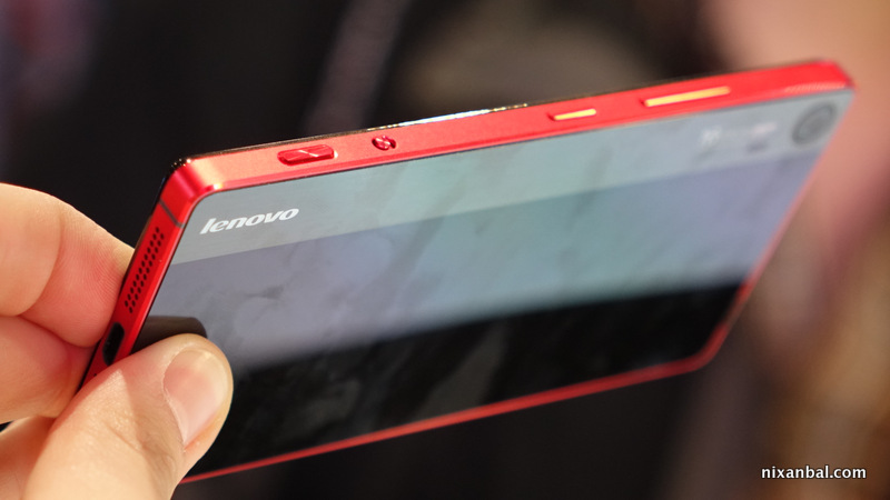 Nút chụp ảnh trên camera Lenovo VIBE Shot Nút chụp ảnh trên camera Lenovo VIBE Shot