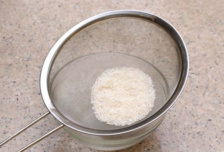 nấu cháo bằng nồi cơm điện 1