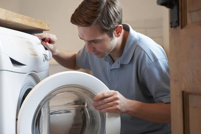 Máy bị rò rỉ nước Máy bị rò rỉ nước