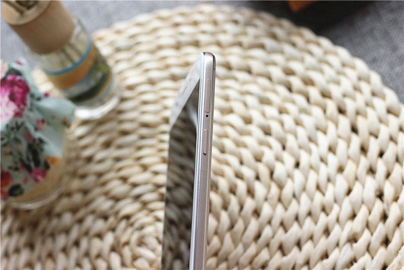 OPPO F1s