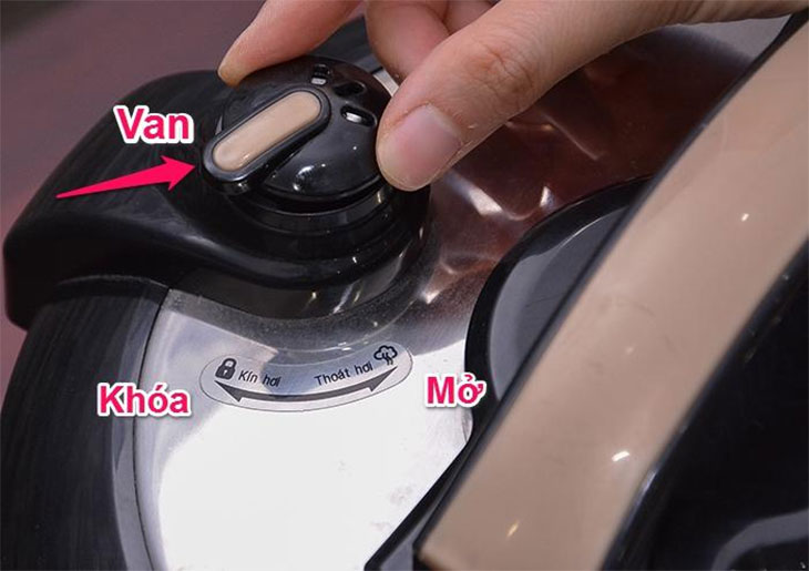 6 lí do nên mua nồi áp suất điện tử