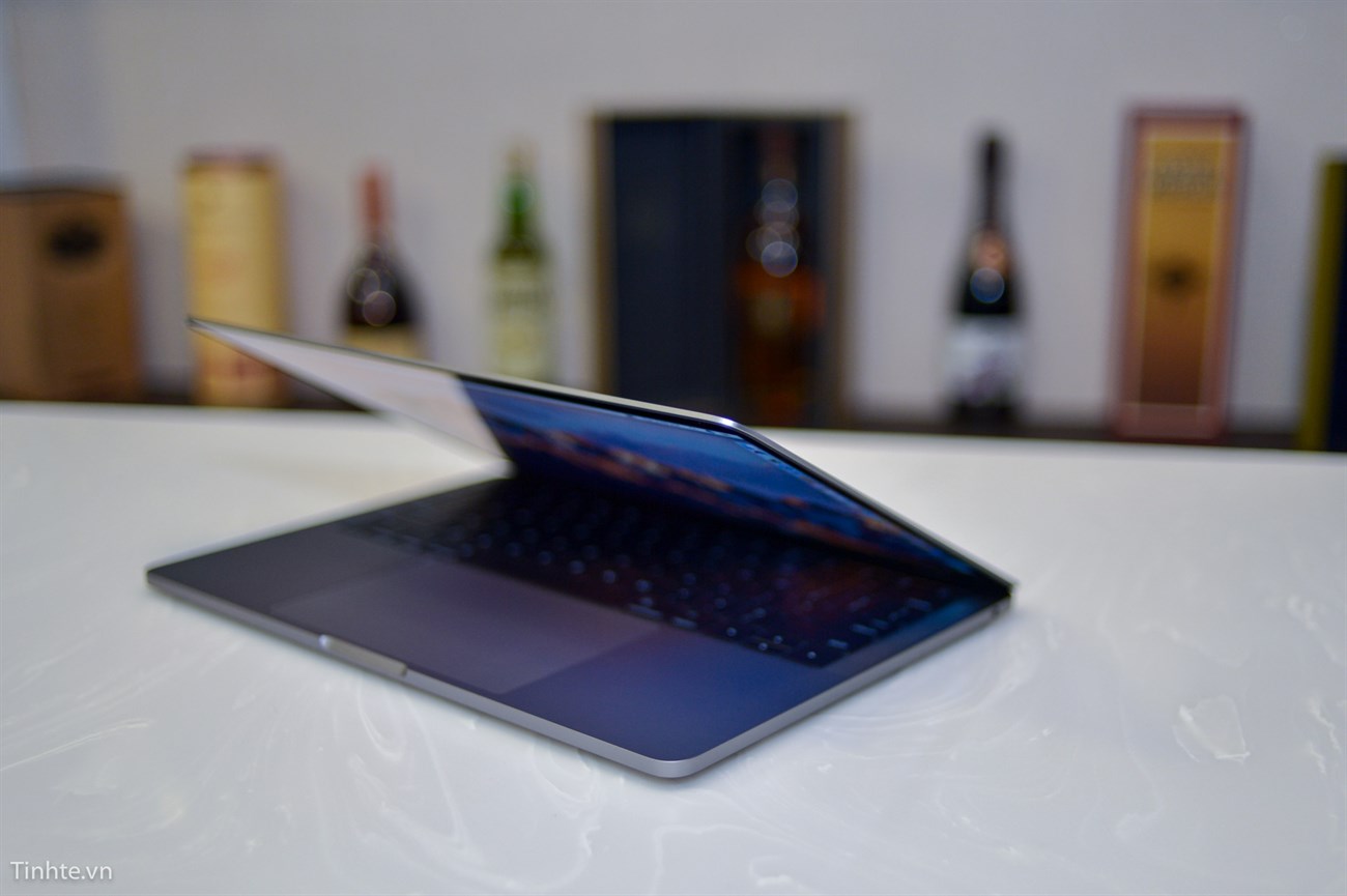 apple_29 Cận cảnh Macbook Pro 13 inch 2016: Quyến rũ khó cưỡng