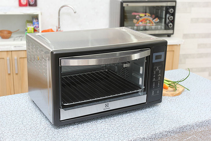 So sánh lò nướng bánh và nồi nướng thủy tinh So sánh lò nướng bánh và nồi nướng thủy tinh