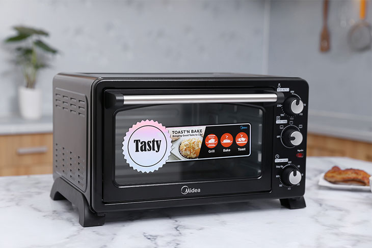 Lò nướng bánh có dạng hình hộp chữ nhật như 1 cái thùng