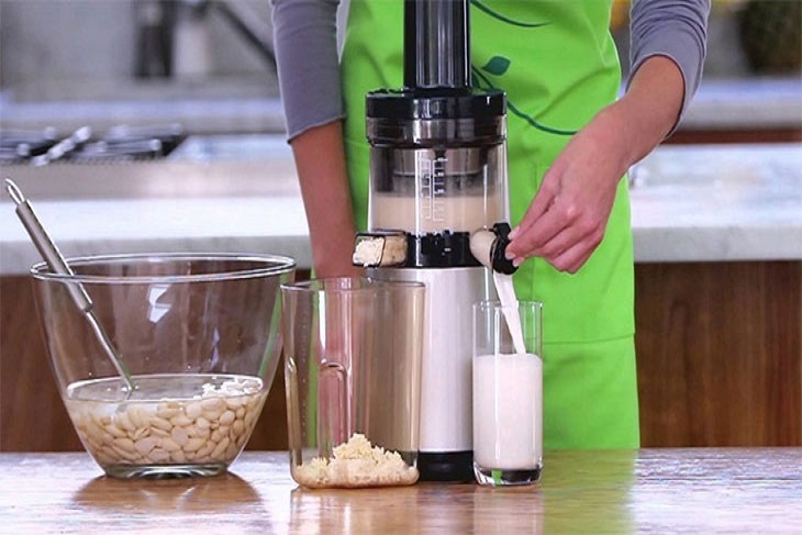 Lưu ý khi chọn mua máy ép chậm