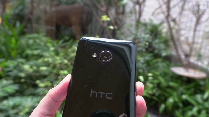 Hình ảnh trên tay bộ đôi HTC U Ultra và U Play đầu tiên tại Việt Nam - ảnh 9 Hình ảnh trên tay bộ đôi HTC U Ultra và U Play đầu tiên tại Việt Nam - ảnh 9