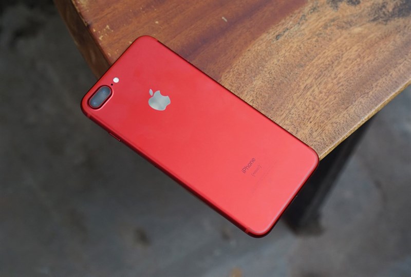 Hình ảnh cận cảnh iPhone 7 Plus đỏ tại Việt Nam: Độc, đẹp, giá cao Hình ảnh cận cảnh iPhone 7 Plus đỏ tại Việt Nam: Độc, đẹp, giá cao