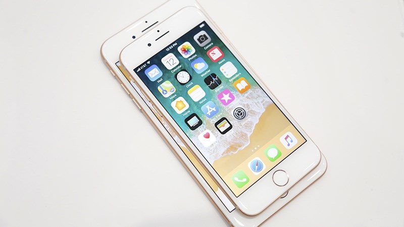 Trên tay iPhone 8 Trên tay iPhone 8