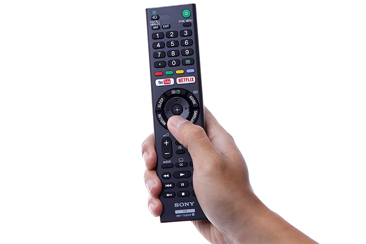 Nhấn nút Home trên remote