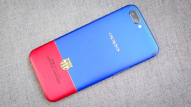 5 mẫu smartphone phiên bản giới hạn dành cho Fan nổi bật nhất 2017 - ảnh 3 5 mẫu smartphone phiên bản giới hạn dành cho Fan nổi bật nhất 2017 - ảnh 3