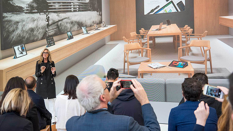 24/11, Apple Store tái thiết kế đầu tiên ở Úc khai trương - ảnh 3 24/11, Apple Store tái thiết kế đầu tiên ở Úc khai trương - ảnh 3