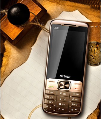 Sang trọng với hai màu đen và vàng Gionee L800 sang trọng
