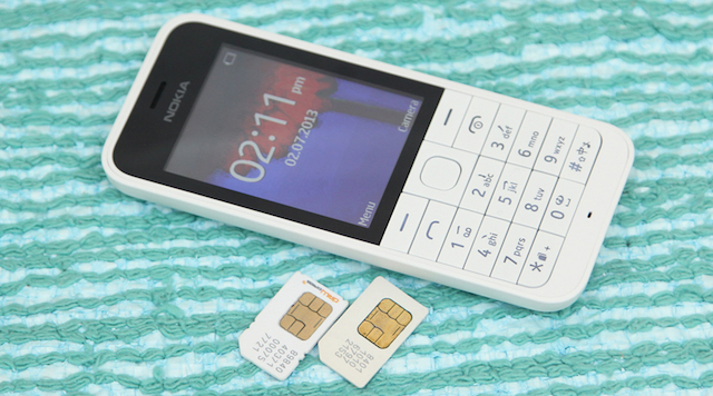 Máy sử dụng 2 sim như các dòng trước và lưu trữ 500 số danh bạ Máy sử dụng 2 sim như các dòng trước và lưu trữ 500 số danh bạ