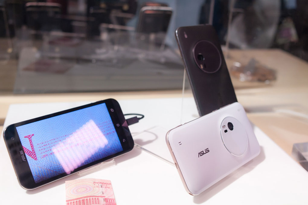 Asus Zenfone Zoom Asus Zenfone Zoom