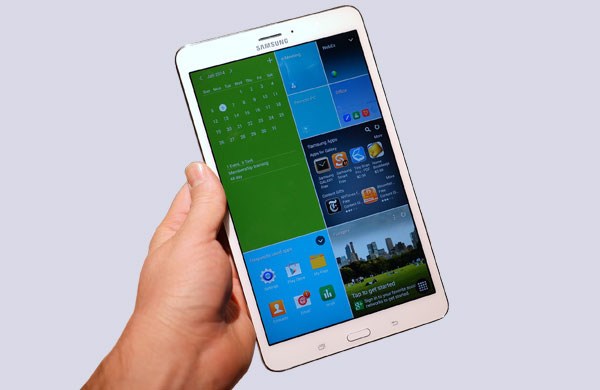 Thiết kế nhỏ gọn, vừa tay Samsung Galaxy Tab 4 8.0 nhỏ gọn, vừa tay