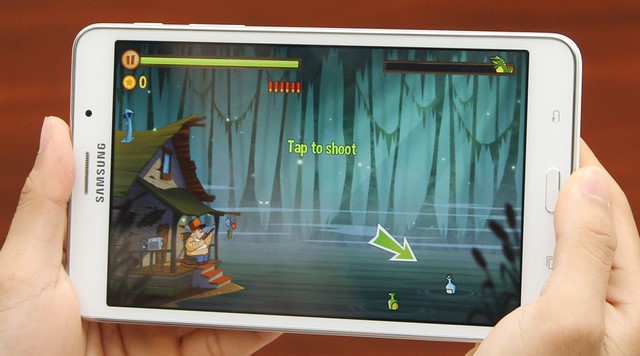 Chip lõi tứ giúp máy chạy đa nhiệm tốt, chơi game mượt mà