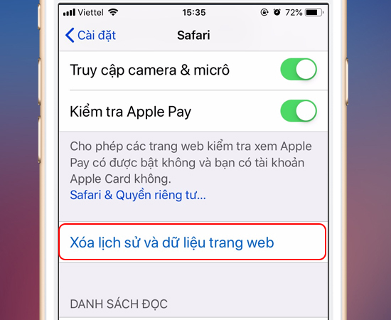 Bước 2: Sau đó chọn Xóa lịch sử và dữ liệu trang web.